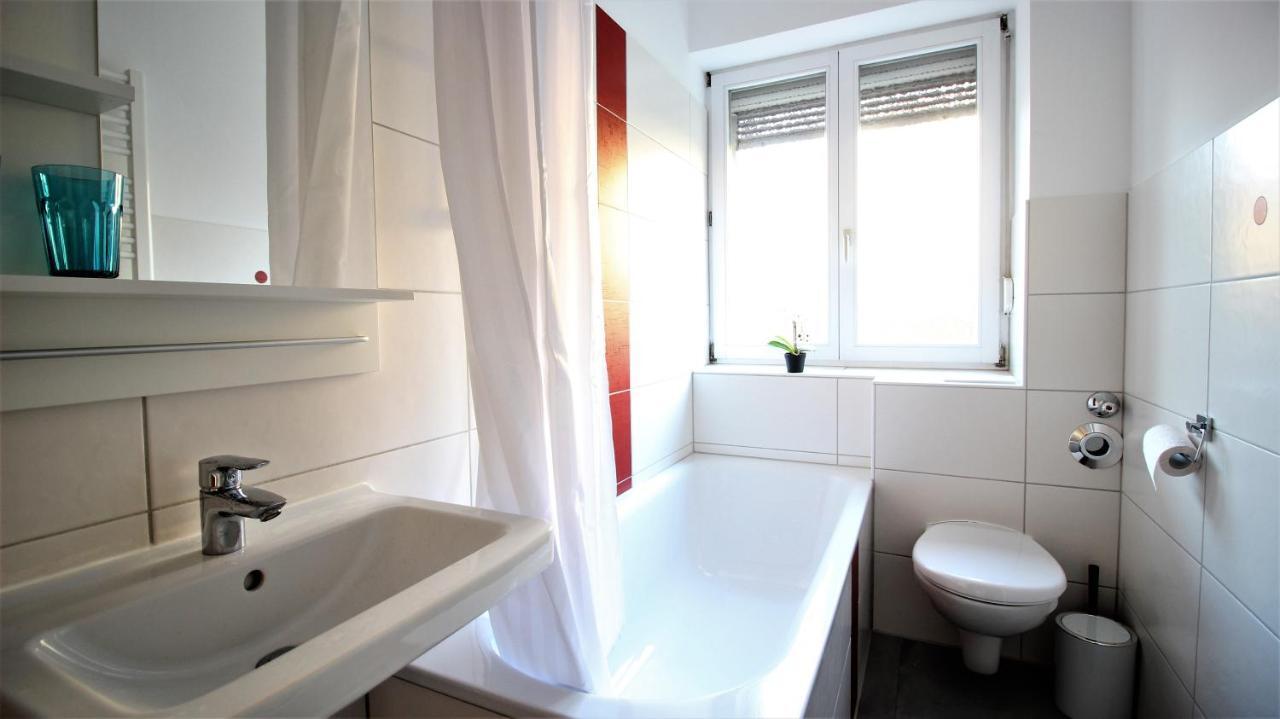 Light-Flooded City Apartment With Balcony And Garden Вюрцбург Экстерьер фото